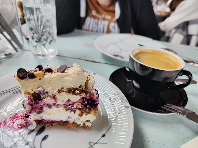 Comentarii opinii despre Fru Geest - Café & Upstairs