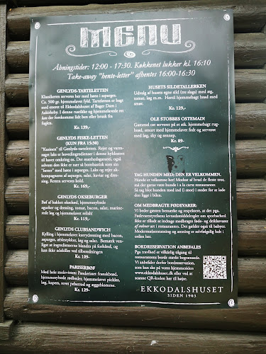Opinii despre Restaurant Ekkodalshuset în Aakirkeby - Gastronomi og hotelvirksomhed