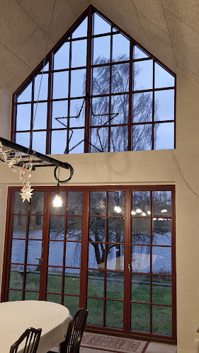 Opinii despre På Toppen - Cafe og Herberg în Knebel - Gastronomi og hotelvirksomhed