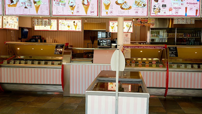 Isbaren Liseleje vaffelbageri minigolf