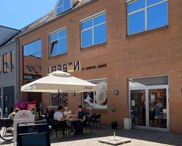 Comentarii opinii despre LARSEN - Holstebro