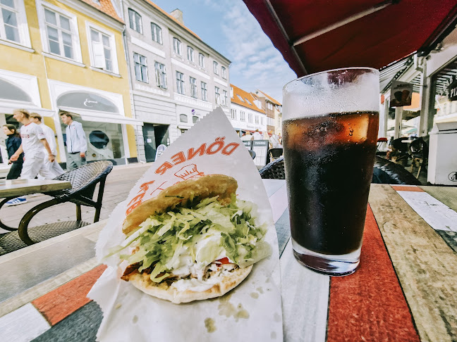 Comentarii opinii despre Kebab Special & Pizza