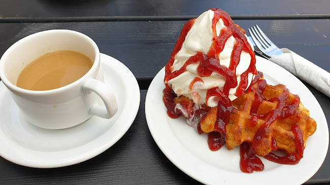 Iscafeen Hvide Sande