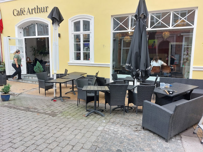 Comentarii opinii despre Café Arthur