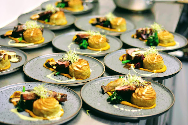 Comentarii opinii despre Luminae