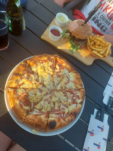 Opinii despre Strib pizza og grill în Middelfart - Gastronomi og hotelvirksomhed