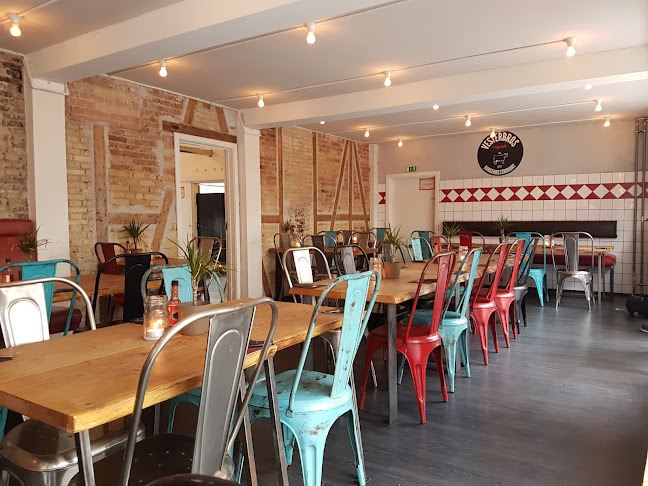 Opinii despre Vesterbros Originale Burgerrestaurant în København - Gastronomi og hotelvirksomhed