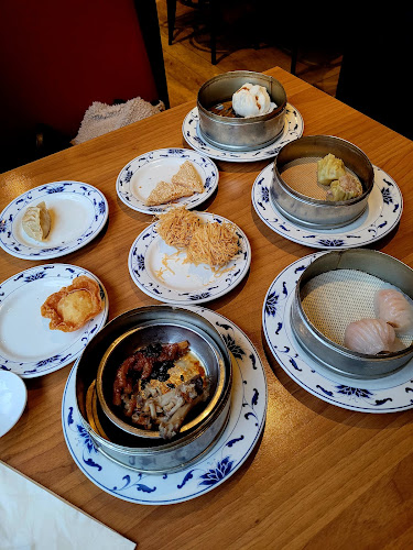 Comentarii opinii despre Royal Garden