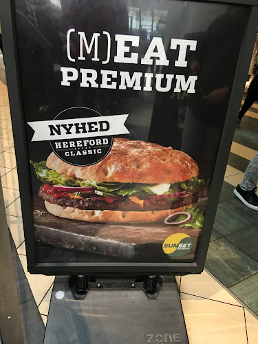 Opinii despre Sunset Boulevard în Rødovre - Gastronomi og hotelvirksomhed