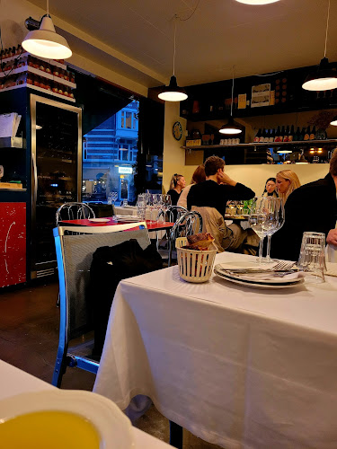 Opinii despre Osteria 16 Pesce în København - Gastronomi og hotelvirksomhed
