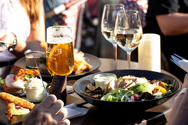 Dronning Louise - Gastronomi og hotelvirksomhed