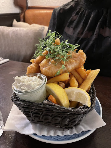 Opinii despre Restaurant Vægterkælderen în Ribe - Gastronomi og hotelvirksomhed