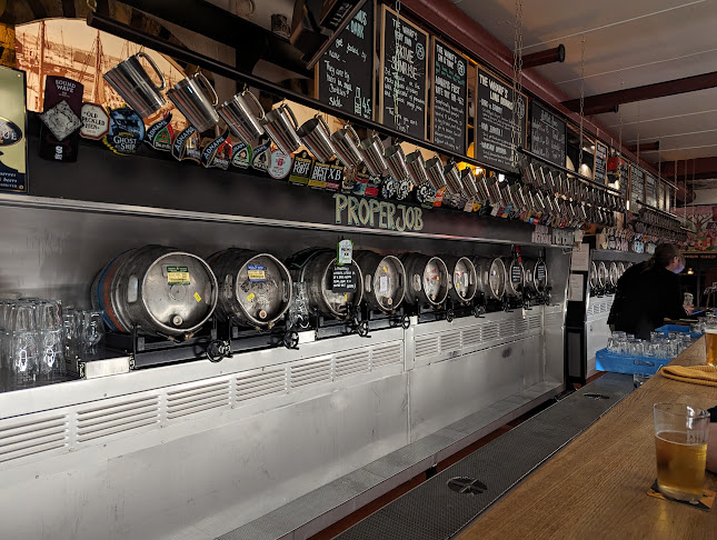 The Wharf - Gastronomi og hotelvirksomhed