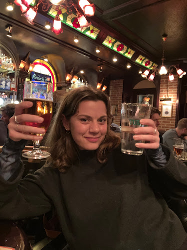 Opinii despre Giniz Bar în Valby - Gastronomi og hotelvirksomhed