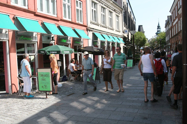 Café Larsen - Gastronomi og hotelvirksomhed