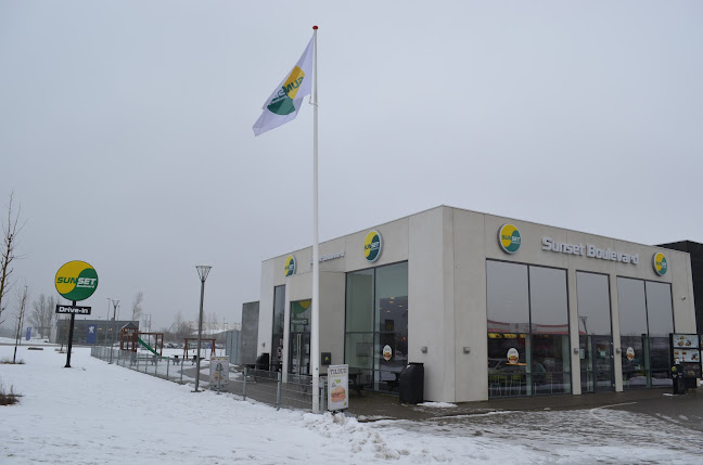 Sunset Boulevard - Gastronomi og hotelvirksomhed