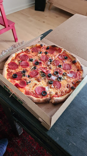 Opinii despre Pizzeria Scamorza în København - Gastronomi og hotelvirksomhed