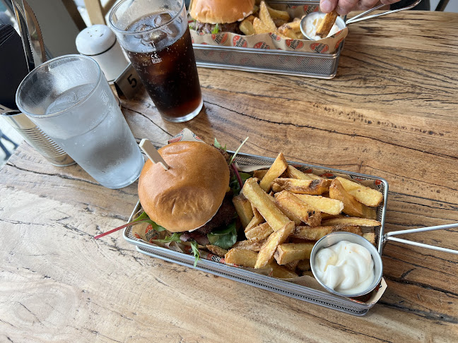 Buns and Patties - Gastronomi og hotelvirksomhed