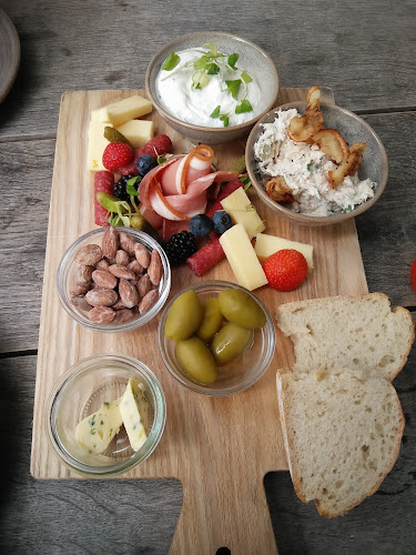 Comentarii opinii despre Eydes