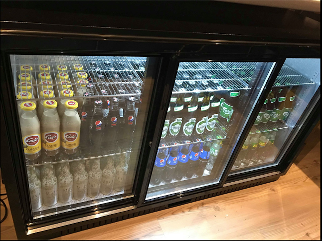 Centra Café & Grill - Gastronomi og hotelvirksomhed