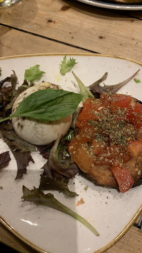 Little Brother - Gastronomi og hotelvirksomhed