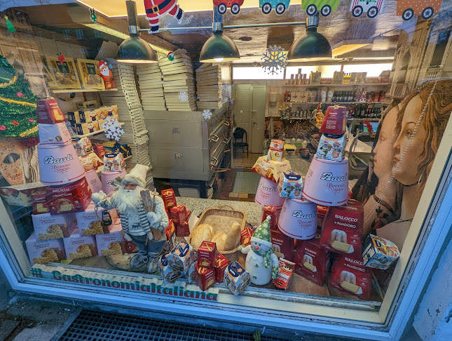 Opinii despre Gastronomia Italiana Tre în København - Gastronomi og hotelvirksomhed