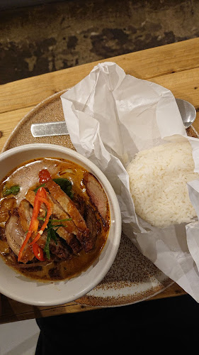 Comentarii opinii despre MikMik Thai Food