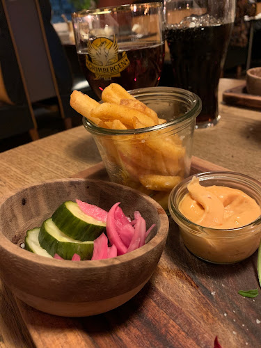 Perron 1 - Gastronomi og hotelvirksomhed