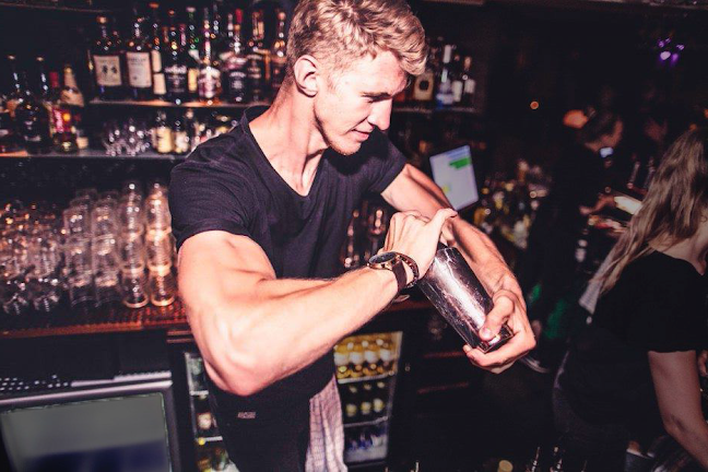 Comentarii opinii despre Bar7