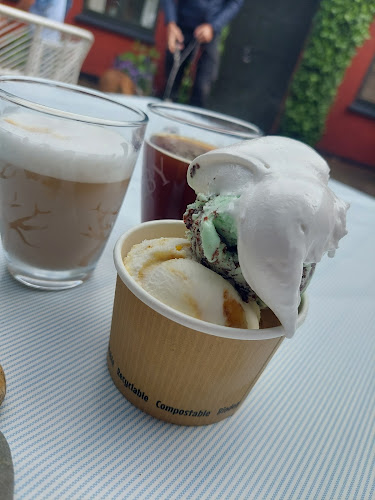 Comentarii opinii despre Snedkergaarden iscafe