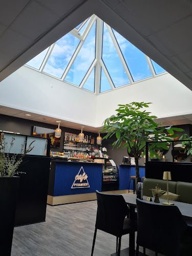 Cafe Pyramiden