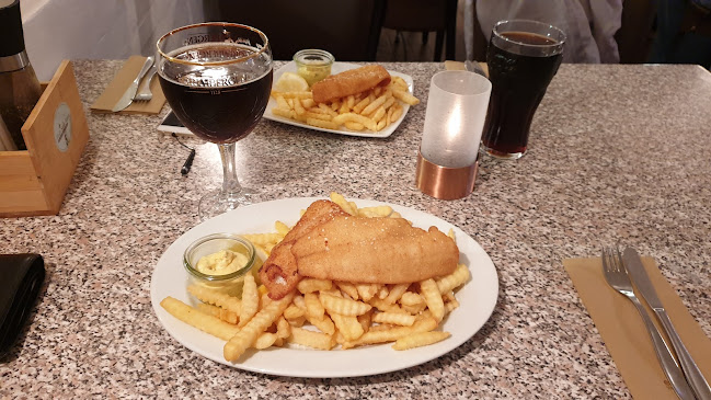 Opinii despre Røgeriets Spisested în Hvide Sande - Gastronomi og hotelvirksomhed