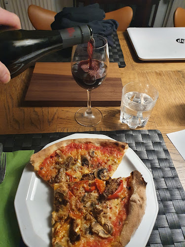 Comentarii opinii despre Le Quattro Stagioni Uno