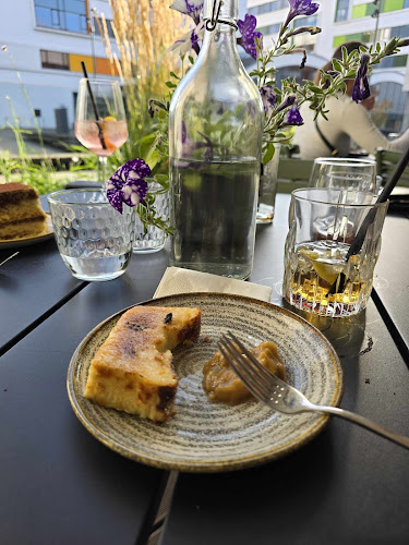 Fumo - Gastronomi og hotelvirksomhed