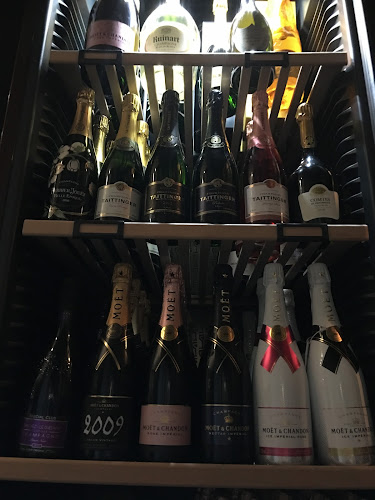 Comentarii opinii despre Bubbles Bar