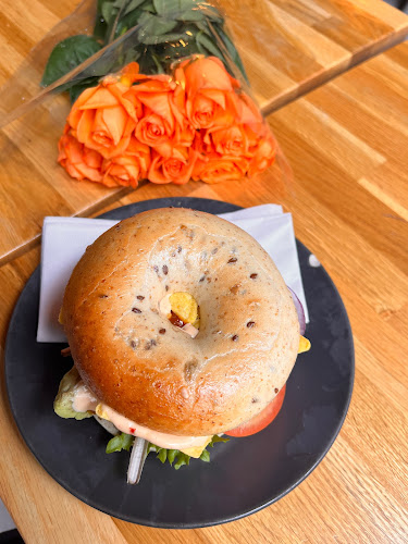 Comentarii opinii despre Baco - Bagels and Coffee