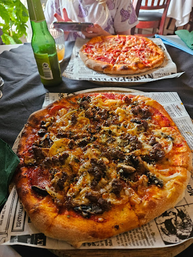 Hune Pizza Restaurant - Gastronomi og hotelvirksomhed