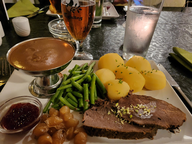 Opinii despre Mikkelborg Kro în Rødding - Gastronomi og hotelvirksomhed