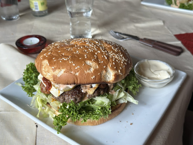 Comentarii opinii despre Bella Luna