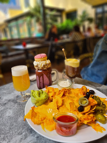 Cafe Cuckoo's Nest - Gastronomi og hotelvirksomhed