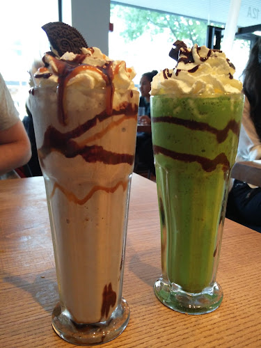 Comentarii opinii despre Shakedown Burgers & Shakes