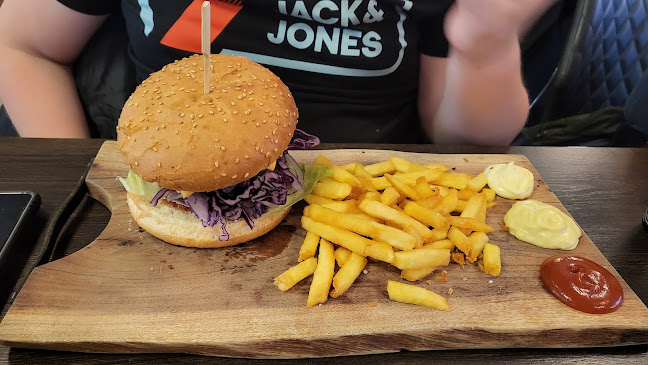 Comentarii opinii despre Masaya Resturant.