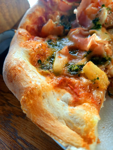 Liberta Pizzaria - Gastronomi og hotelvirksomhed