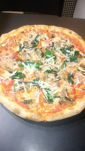 Comentarii opinii despre La Tradizionale Pizzeria