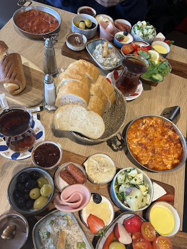 Favori Baklavaci - Gastronomi og hotelvirksomhed