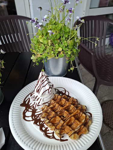 Comentarii opinii despre Isbaren Liseleje vaffelbageri minigolf