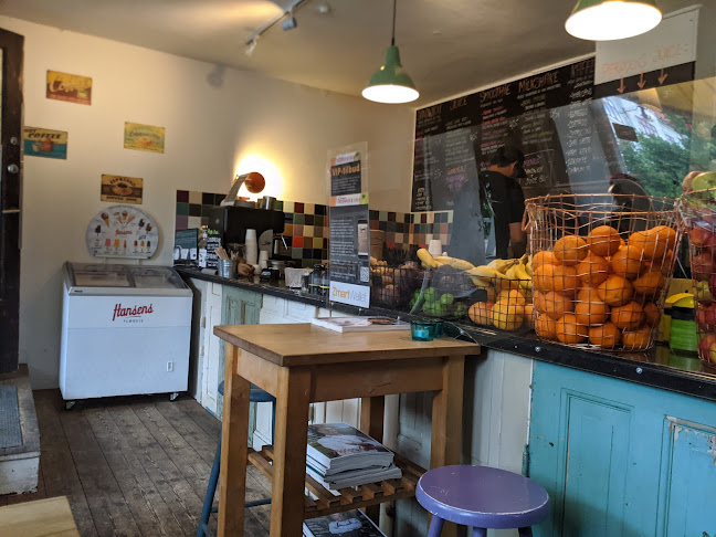 Clausens sandwich og juice