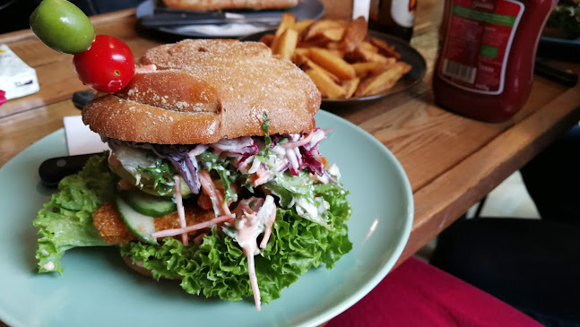 Melone - Gastronomi og hotelvirksomhed