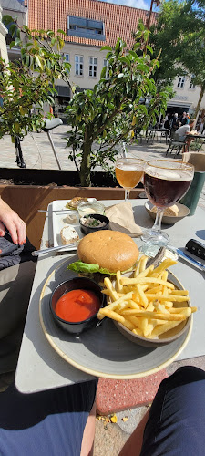 1401 - Tapas & Burgers - Gastronomi og hotelvirksomhed