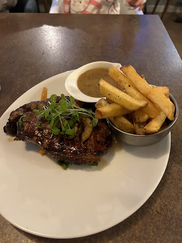 Opinii despre Café Le Perr în Kastrup - Gastronomi og hotelvirksomhed